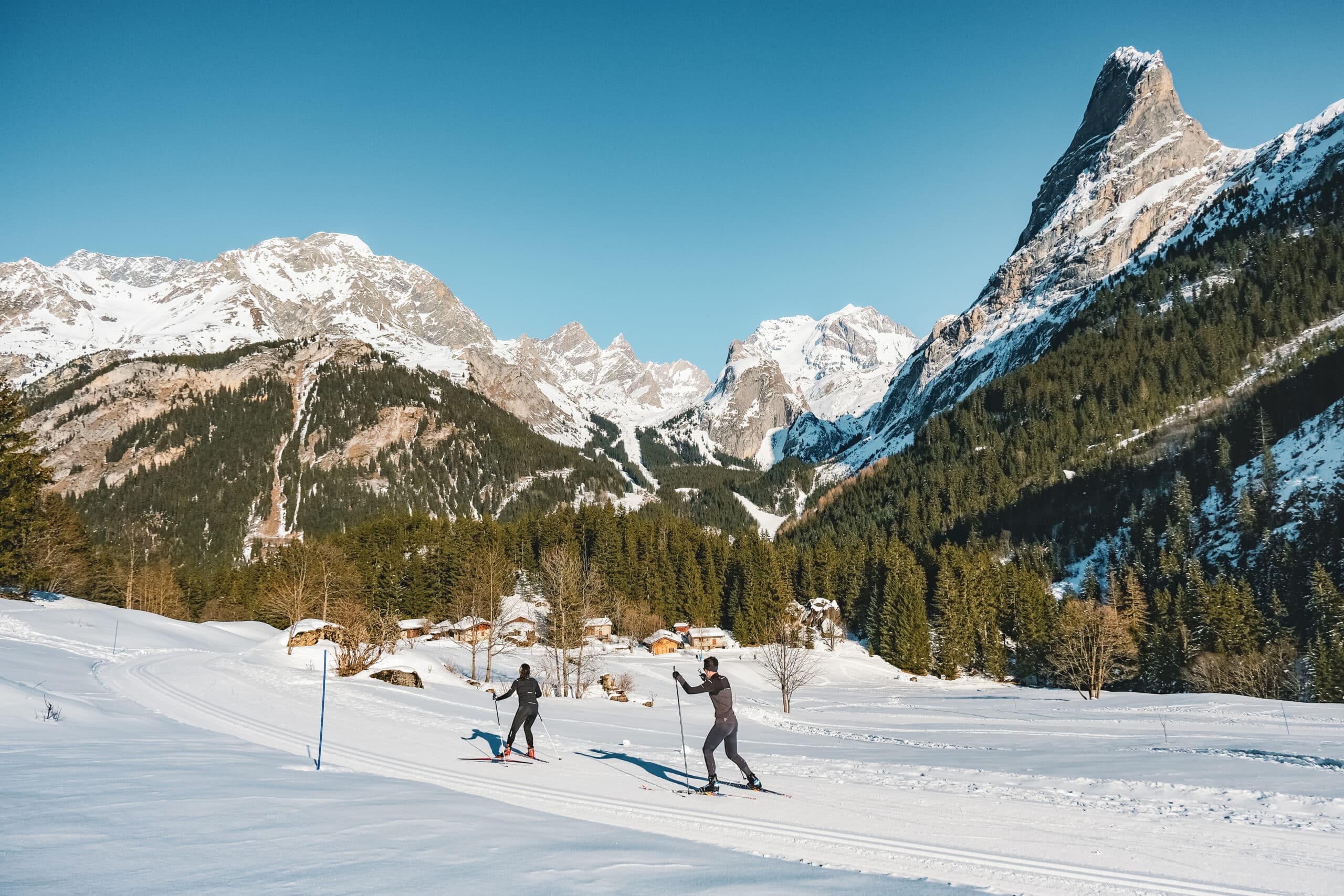 Activité neige montagne ski nordique